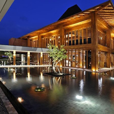 Djoglo Luxury Bungalow Villa Malang Exterior photo