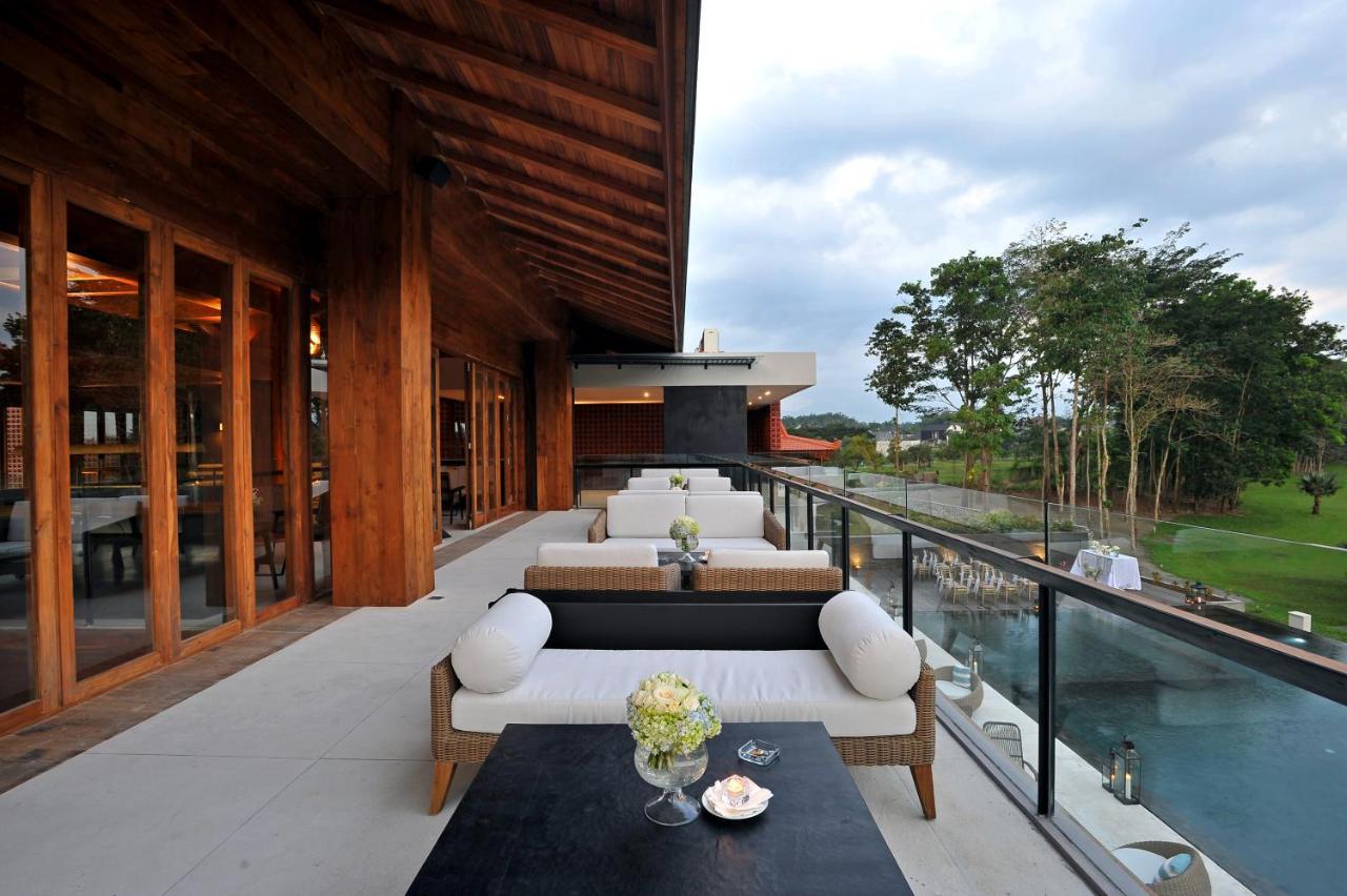 Djoglo Luxury Bungalow Villa Malang Exterior photo